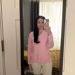 NEW Sweater Top V-Neck💗